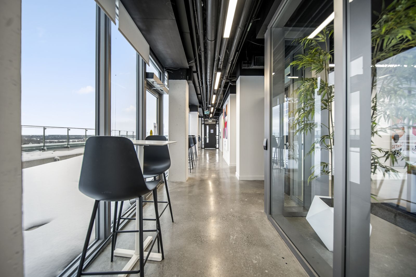 unity point communal study areas at apartments near queens university
